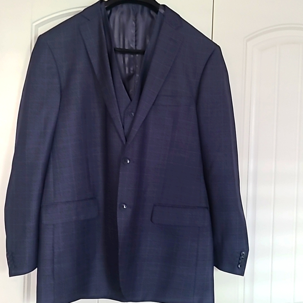 Bocaccio Uomo,44R, bluish gray, 3 piece checkered suit.